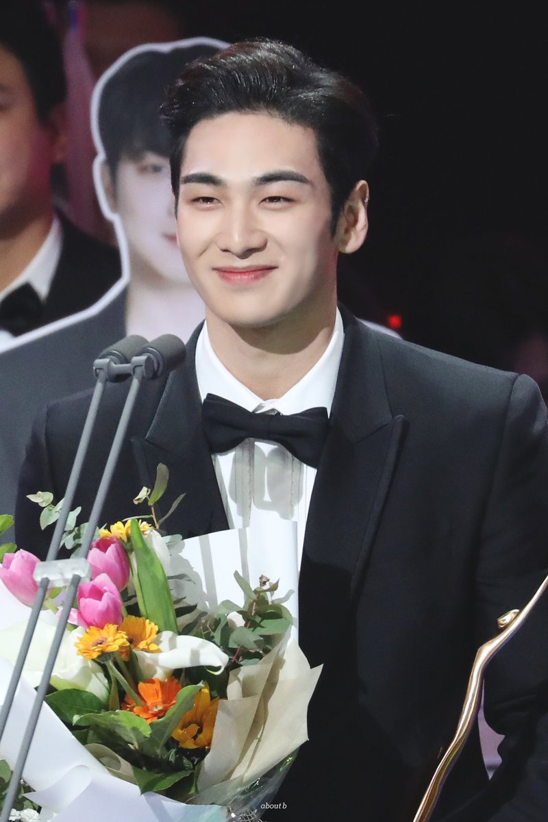 DONGHO AT KBS ENTERTAINMENT AWARDS 2019 A THREAD  #baekho  #dongho  #강동호  #백호 (btw, i forget some of the source so if i didn't include it and the pic has no logo, i apologize in advance. Alsp if there's same pics )