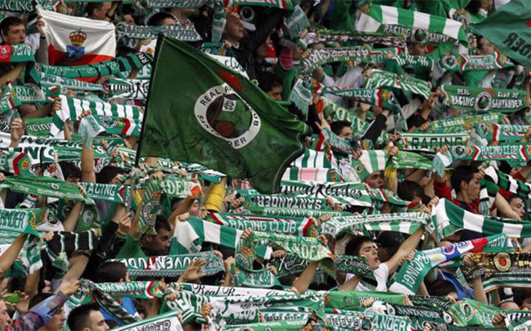 elgoldetuvidatw's tweet photo. 𝘾𝙐𝘼𝙍𝙏𝙊𝙎 📣

¿¿Cual es mejor afición?? 🤔⬇️

🔁 RT: Racing de Santander

❤️ Me gusta: Unionistas https://t.co/4OLmD1RMAe
