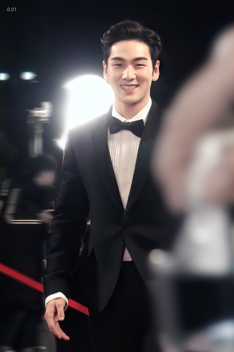 DONGHO AT KBS ENTERTAINMENT AWARDS 2019 A THREAD  #baekho  #dongho  #강동호  #백호 (btw, i forget some of the source so if i didn't include it and the pic has no logo, i apologize in advance. Alsp if there's same pics )