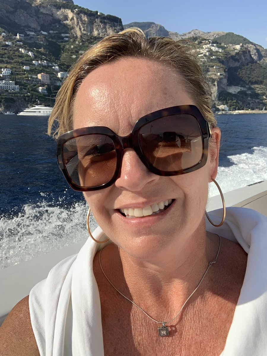janel_bailey's tweet photo. @LoriGreiner Amalfi Coast, Italy 🇮🇹 I miss it so much https://t.co/BdNGMZJ7Uh