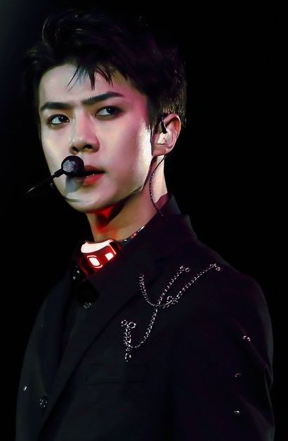 jisung is still young here but the height...