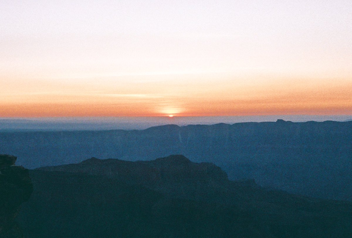 emilyshoots's tweet photo. i 👏🏼 love 👏🏼 the 👏🏼 desert 👏🏼 on 👏🏼 film 👏🏼 https://t.co/GSQAkoK2Ga