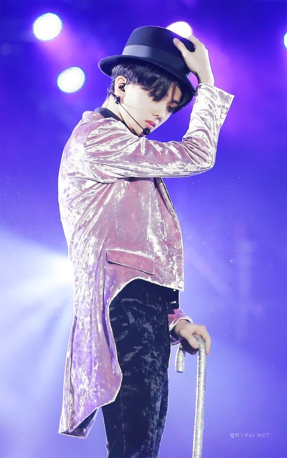 jisung is still young here but the height...