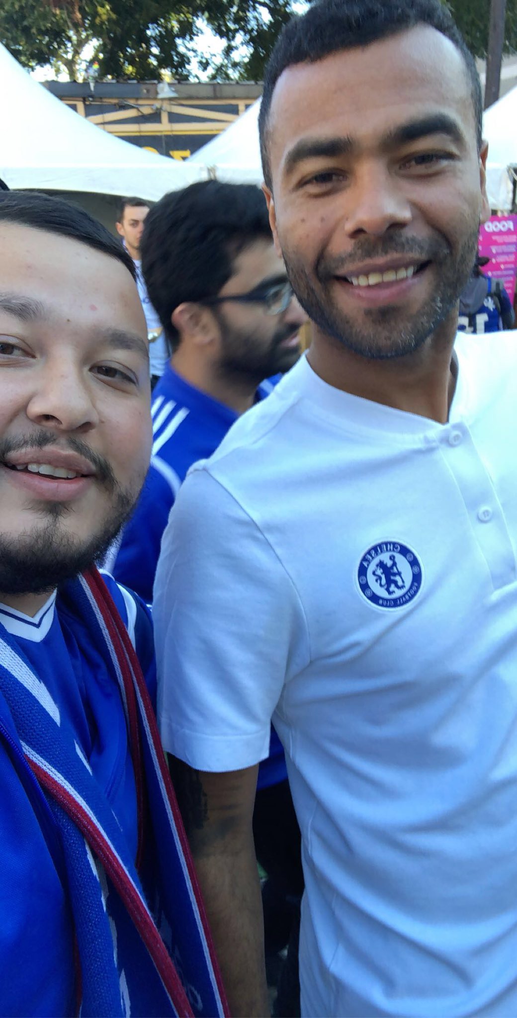   Happy birthday to the legend himself Ashley Cole 
