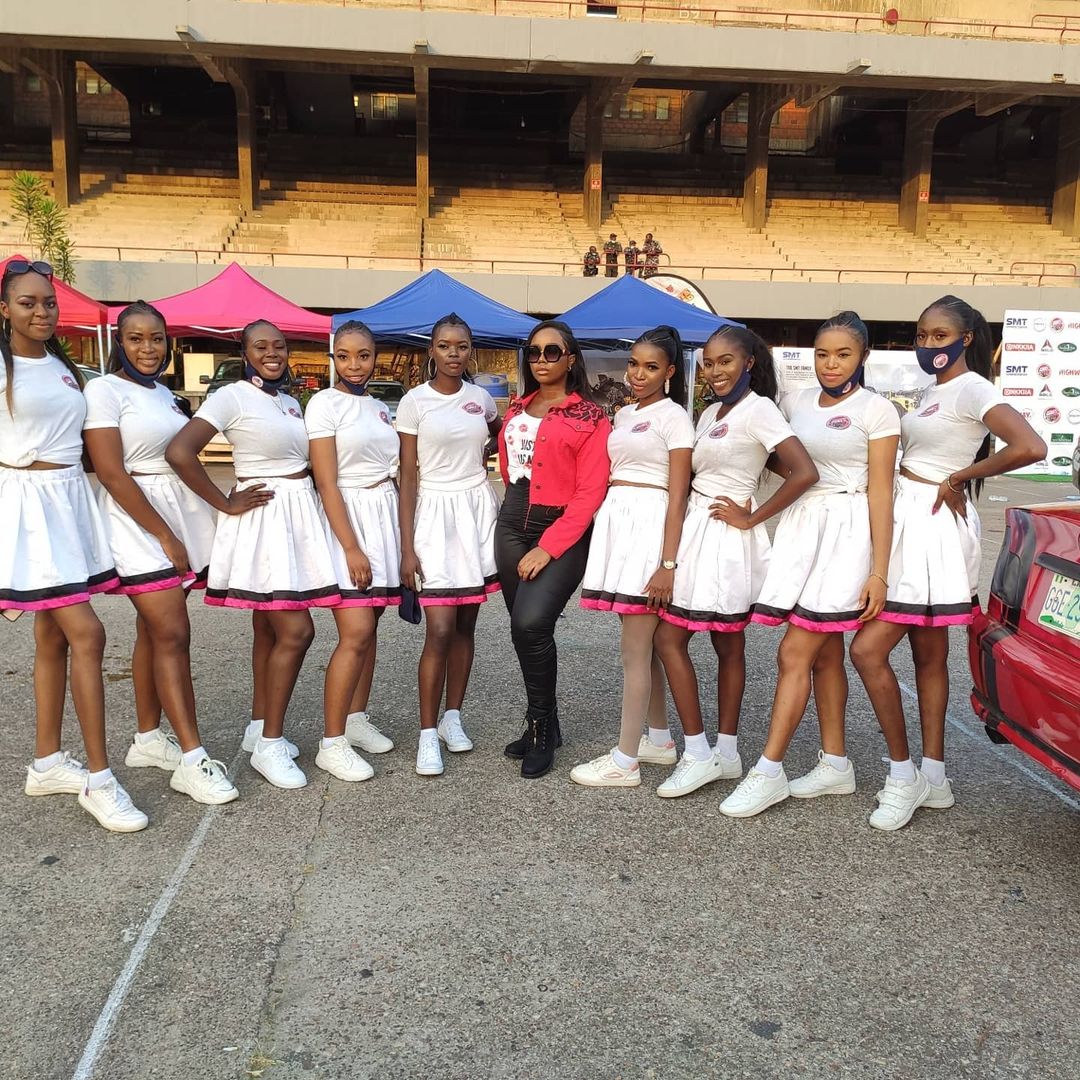TheAdenibuyans's tweet photo. #AutofestNG2020 #BamTeddy https://t.co/7JdC4AAN5Z