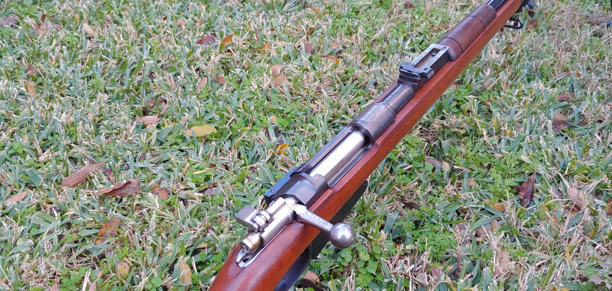 Sneakyone75's tweet photo. Picked up an almost mint condition (besides it's crest) 1891 Argentine contract Mauser yesterday. It's all parts matching down to the cleaning rod, has all original finish, and is chambered in 7.65 Argentine, the crest was likely wiped off when the rifle left military service https://t.co/jSu9tKAlca