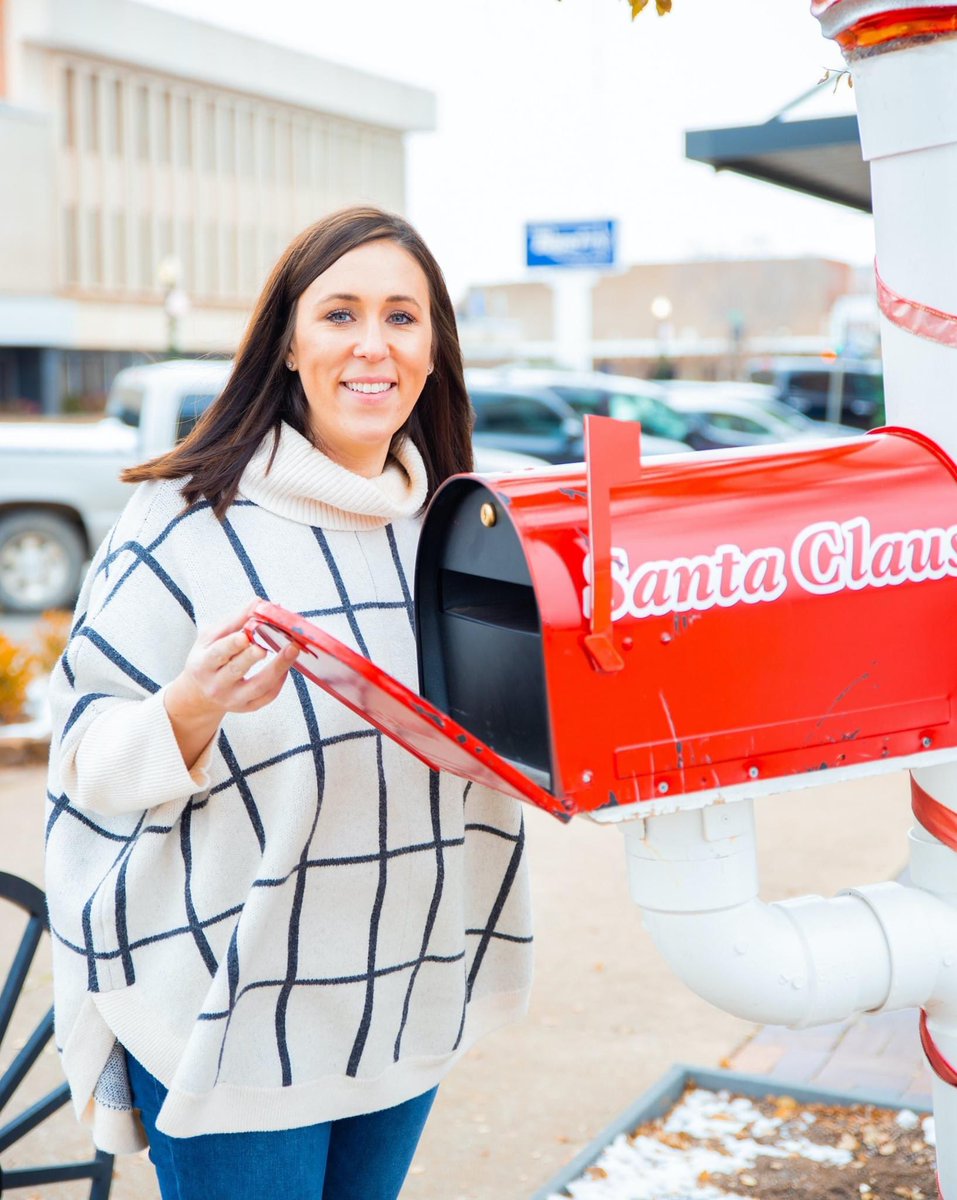 sellingstilly's tweet photo. Sending my letter to Santa! Do you think I made it on the nice or naughty list? 
.
.
.
#trustedrealtor #clientsfirst #provenresults #buywithconfidence #sellwithsuccess #sellingstilly #stillwaterok #oklahoma #okrealtor #okrealestate #santa #lettertosanta https://t.co/qLuSb0BUOn