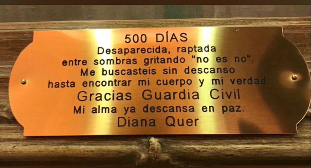polilla_88's tweet photo. Placa del cuadro https://t.co/RkcguxxGZf