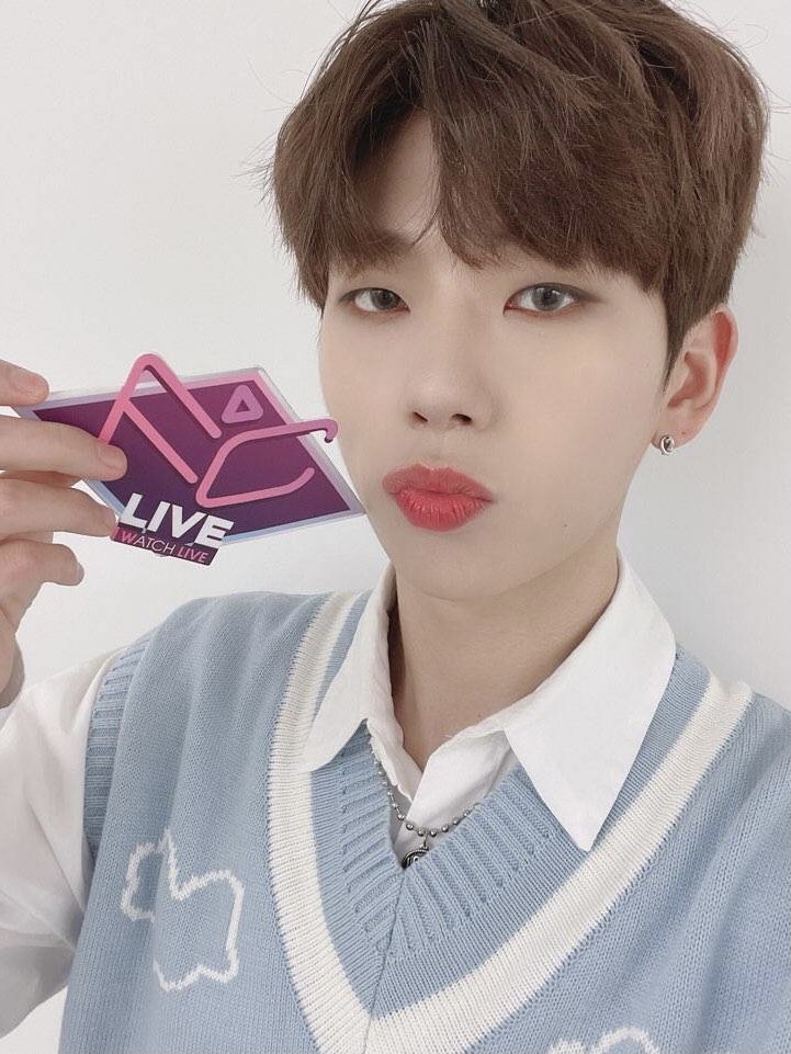 ❄️#D1CE 1st ONLINE WORLD FANMEETING
(Christmas Party)❄️

#YONGGEUN

#YOOJUN

<a href="/officialD1CE/">디원스 D1CE</a> #디원스 #우진영 #김현수 #박우담 #정유준 #조용근
#FCLIVE #オンラインライブ #onlinelive