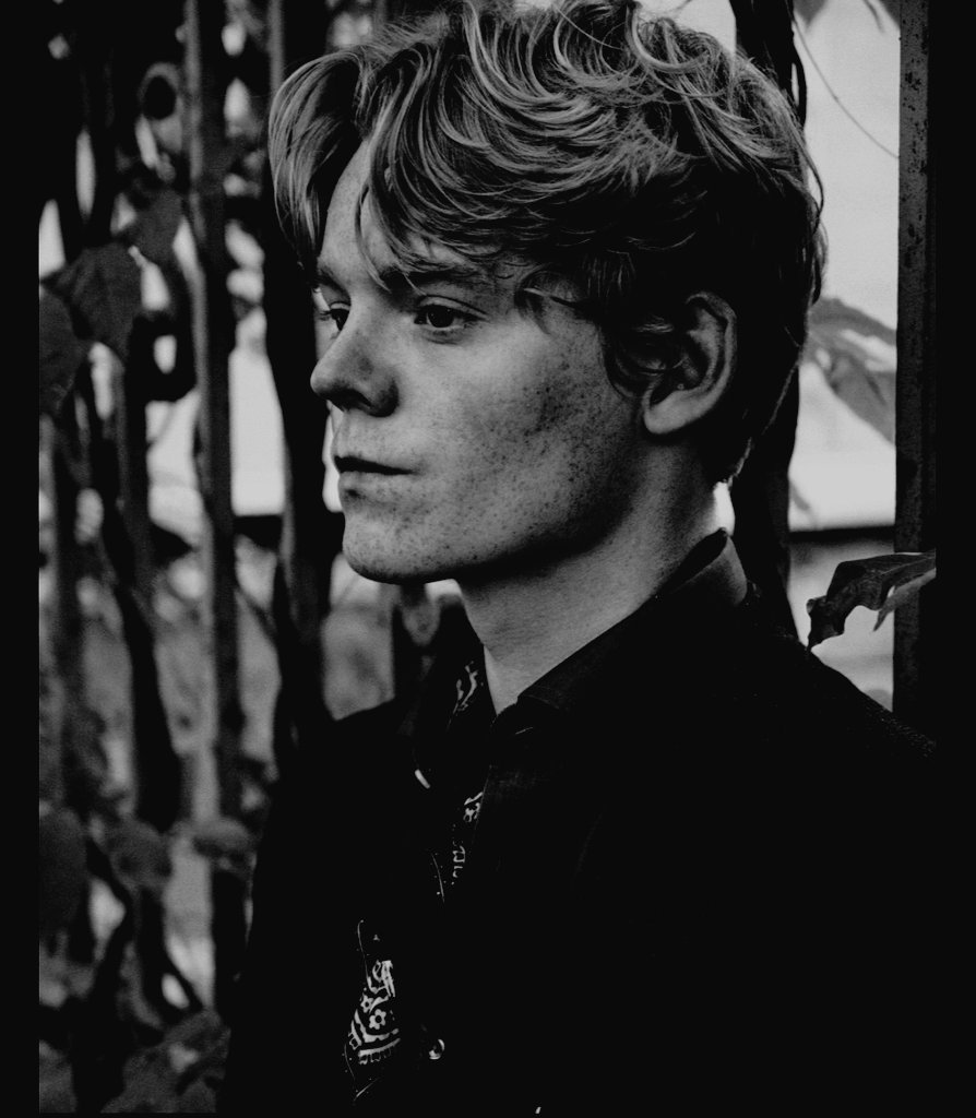 ⠀ 
     ⠀⠀⠀ ˗` ⎛  𝗕𝗨𝗦𝗖𝗔𝗠𝗢𝗦 𝗔 ⤸ 
 ⠀⠀⠀⠀𝖱𝖮𝖣𝖱𝖨𝖦𝖮 𝖣𝖤 𝖭𝖮𝖱𝖴𝖤𝖦𝖠. ⎠ ˊ˗

         𓄼 ғᴄ sᴜɢ: ʟᴜᴄᴀs ʟʏɴɢɢᴀᴀʀᴅ. 
         𓄼 ᴍᴀ́s ɪɴғᴏ ᴅᴇʟ ᴘᴊ ᴅᴍ.
         𓄼ɪɴᴛᴇʀᴇsᴀᴅx ᴄɪᴛᴀʀ o ᴅᴍ.

    ⠀──── rt para encontrarlo. 
⠀