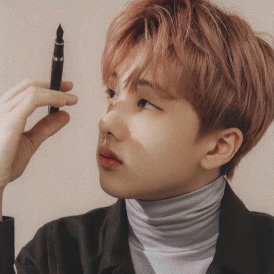 jisung is still young here but the height...