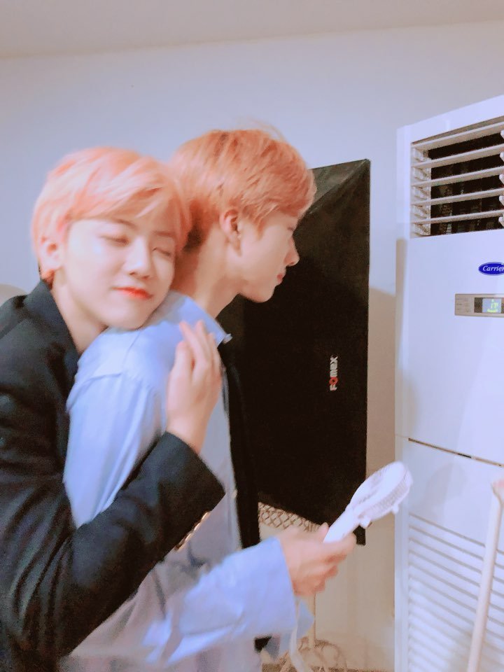 jisung is still young here but the height...