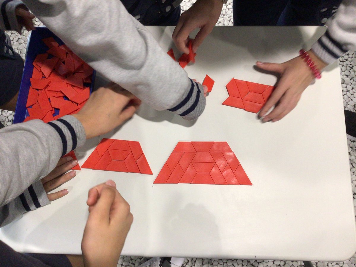 AidaInma's tweet image. Mañana seguiremos trabajando la actividad de patrones de crecimiento.
#blockpatterns