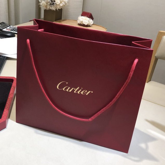 竜ryu on X: the cartier bag with the matching rings doyoung has