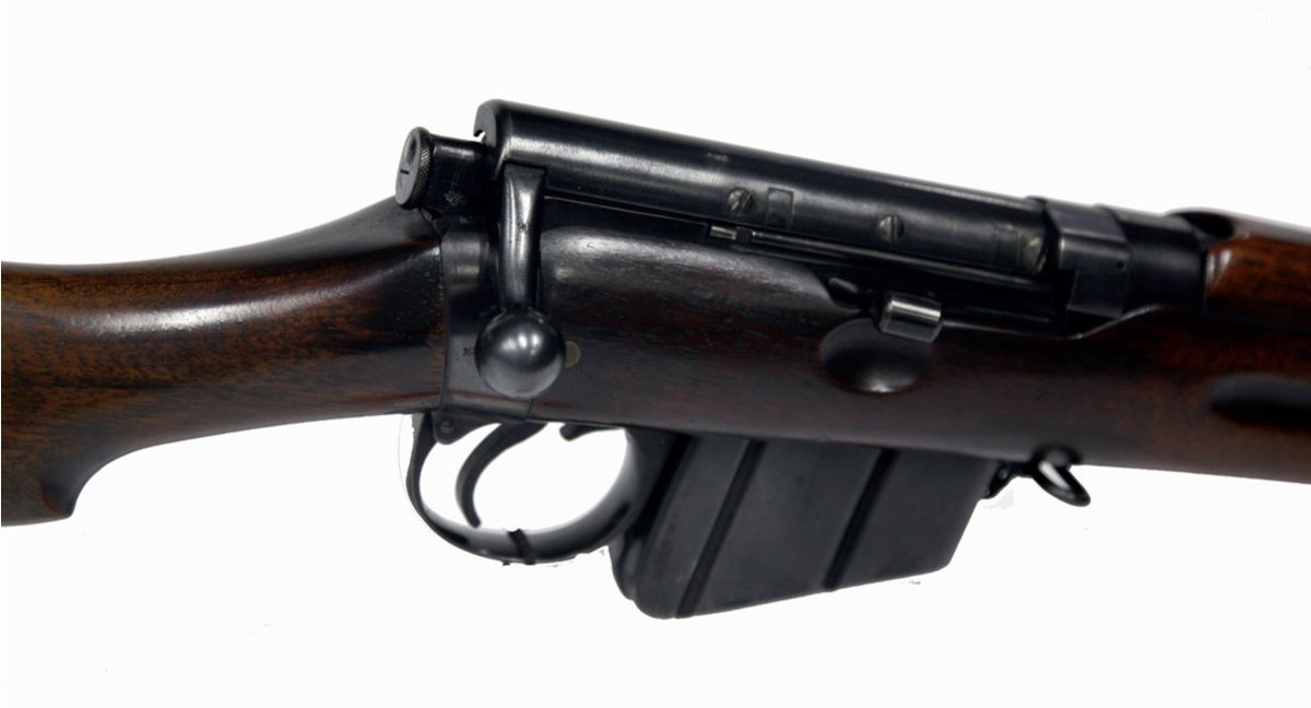 At this point Slade's vision of a future rifle, the logistics challenges faced by the Imperialists and the ambitions of the Royal Navy could coalesce on a magazine fed rifle with a smaller form factor that allowed the magazine to be moved to under the breech...29/