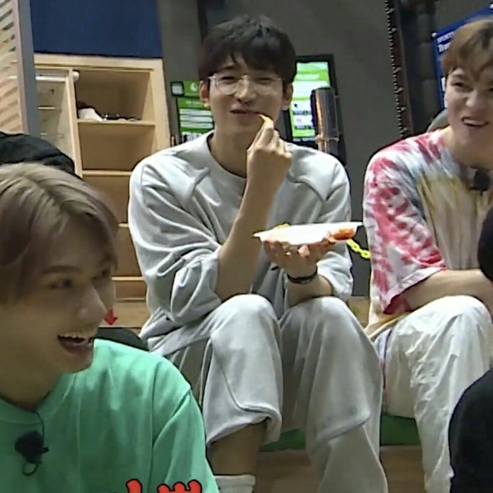 6 ft tall wonwooa thread;