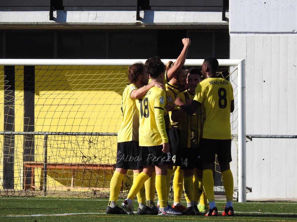 Montanyesa1927's tweet photo. 📸 Qué bien sienta el ➕3️⃣❗❗❗
Fotos de @peQe_89
#SomLaMonta #CFM1927 https://t.co/dRSmeBBG7n