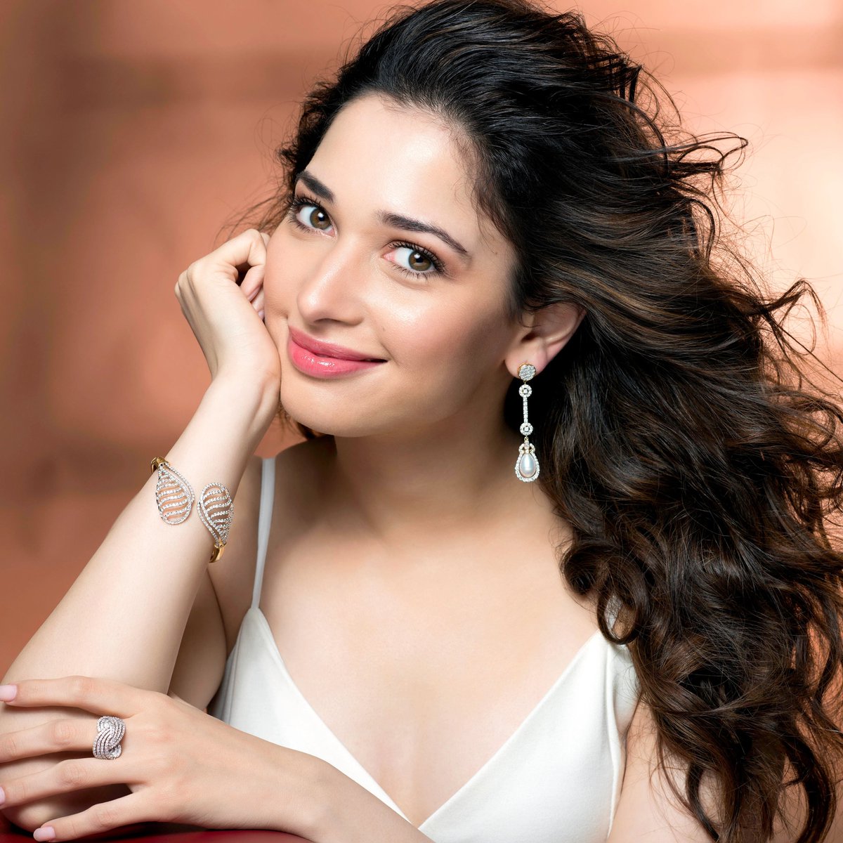 Exclusive Questions Thread On Tamannaah Bhatia's Journey Quote your answer with hashtag & Express your love  #HappyBirthdayTamannaah
