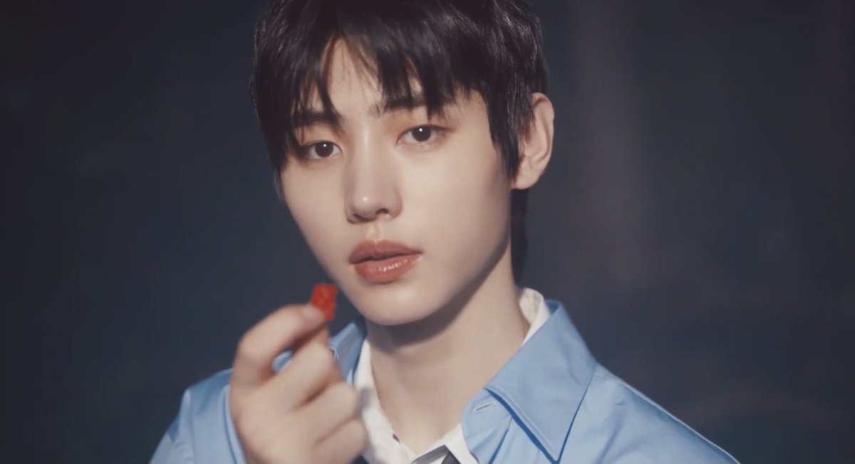 shark_kiddo's tweet photo. คะ???????? https://t.co/W5oXlsCW99
