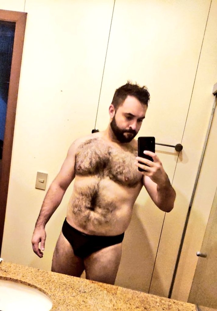 ocamilinhojr's tweet photo. e urso, também pode participar do #PocAwards ???🐻🐻🐻 #ursoslindosdobrasil #UrsosBrasil🐻 #BearBrasil🐻 #BEARD https://t.co/qXsVVb3DSh