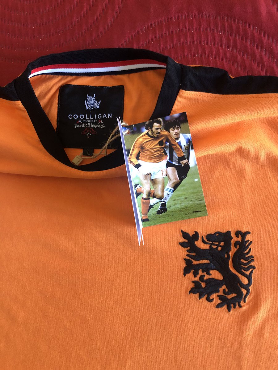 jose10686004's tweet photo. Muchas gracias a @Coolligan por esta maravillosa camiseta de la Holanda de uno de los más grandes. Premio por ser vencedor en las dos ultimas jornadas @comunioguirretis. Un lujo de teneros como patrocinadores. https://t.co/ik6jWyp4Lm
