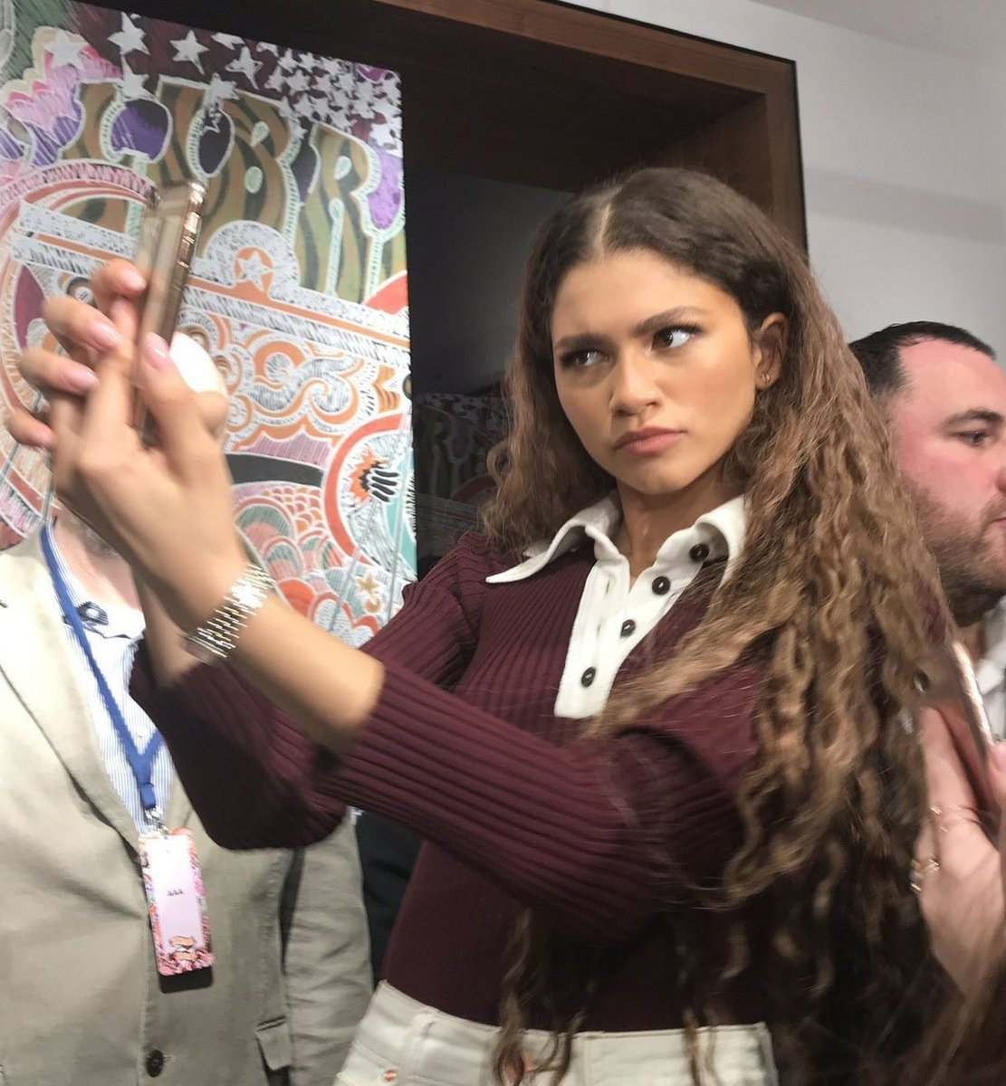how zendaya looks likes in real life: a thread <3