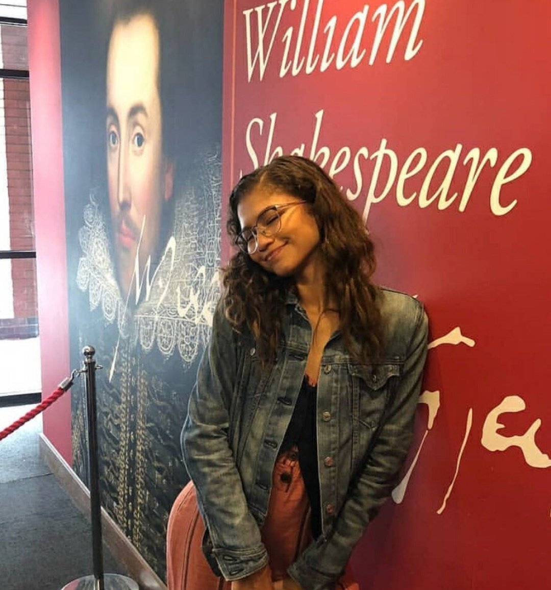 how zendaya looks likes in real life: a thread <3