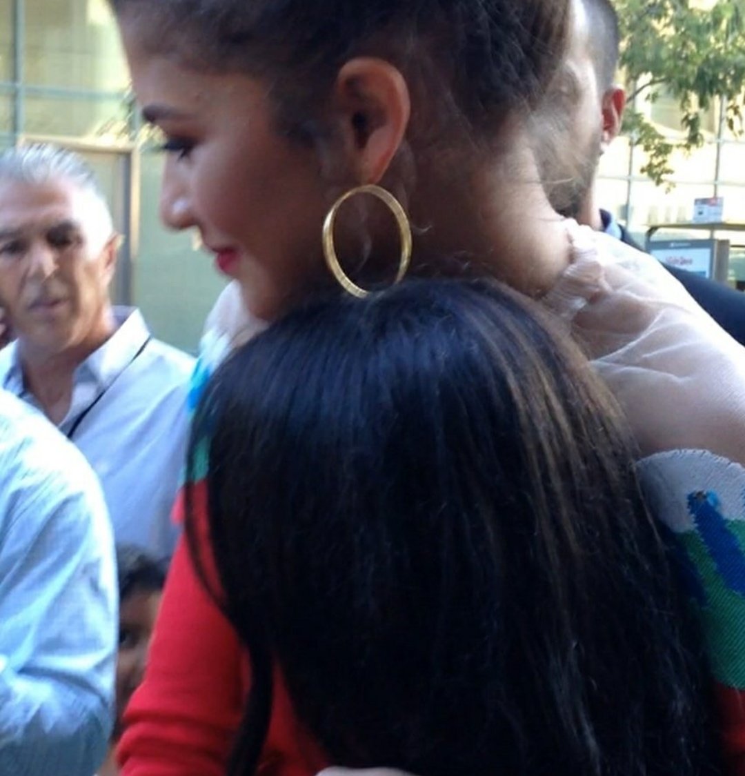 how zendaya looks likes in real life: a thread <3