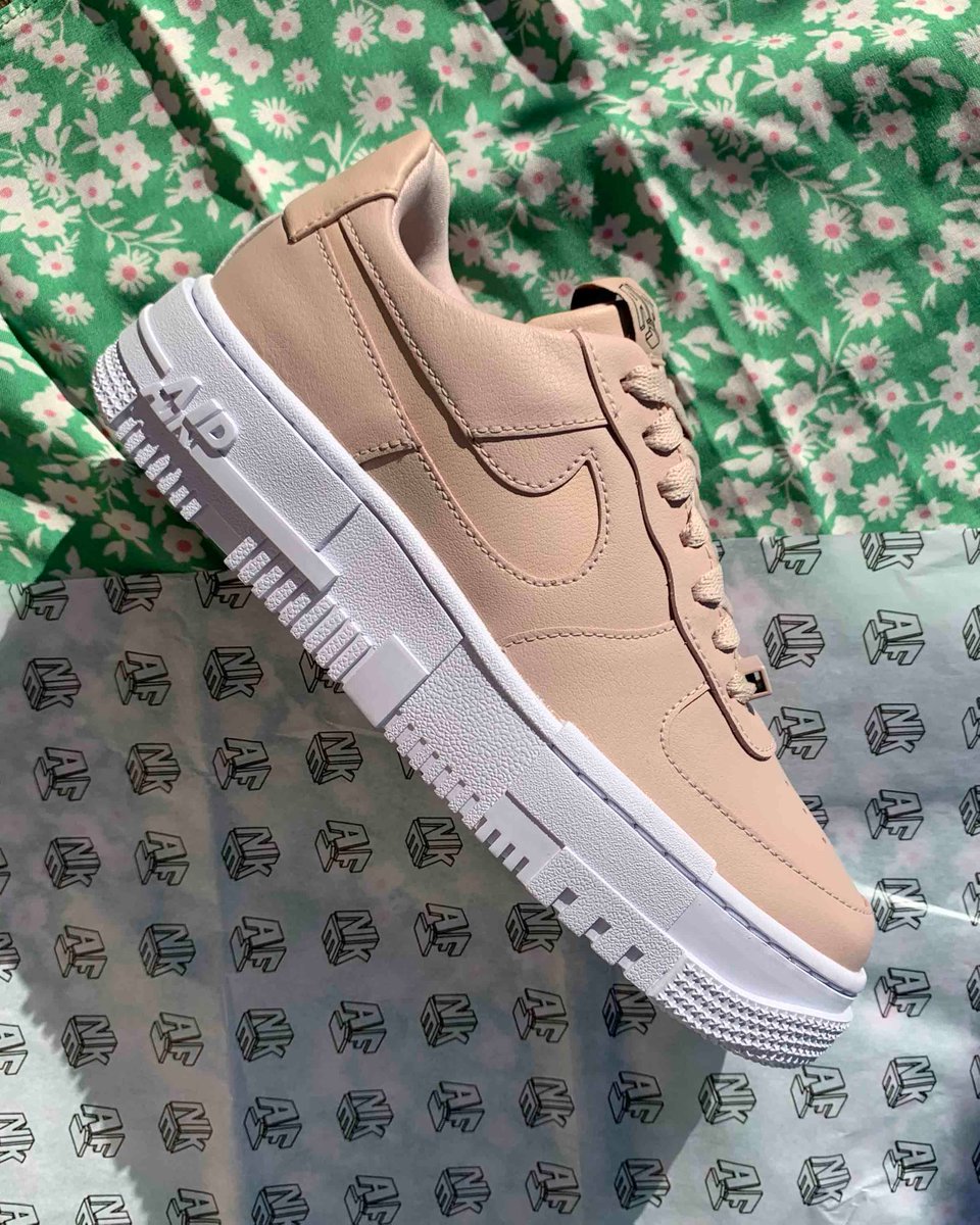 air force pixel on feet