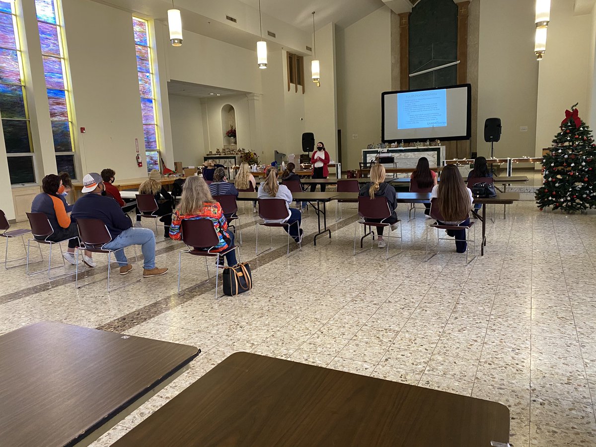 socialjusticea6's tweet photo. Thanks to @SAMMinistries for allowing us spend some time at one of their facilities. Our group learned a lot about homelessness. We also got a chance to lend a helping hand. #Education&amp;Action https://t.co/58z3aNYBu2