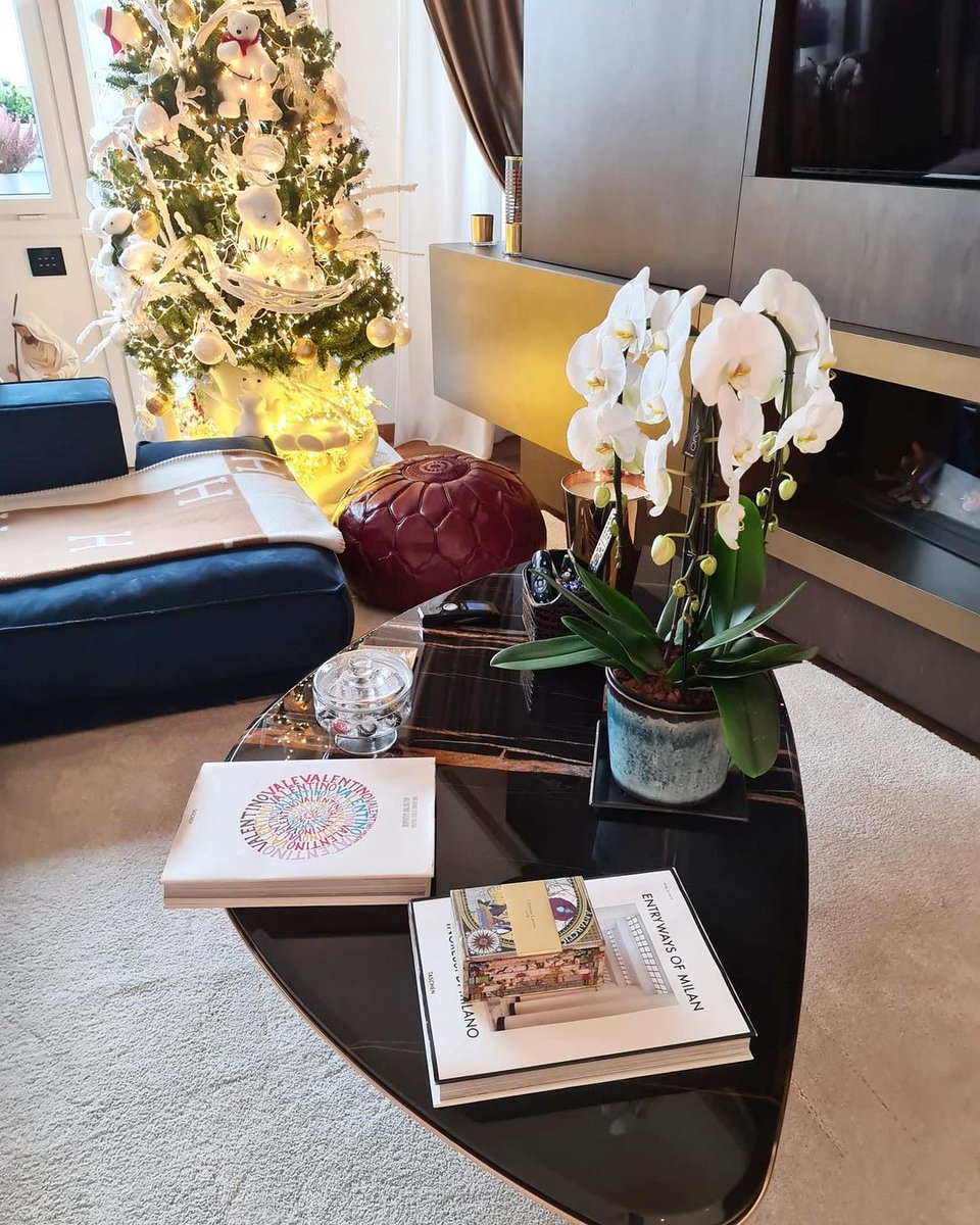 L2Gshop's tweet photo. #Living Area #Longhi
#Showroom #LonghiMilano di via Durini 17 ang. Galleria di Strasburgo.
https://t.co/3fnCEPp6HO https://t.co/9fGAg60yAM
