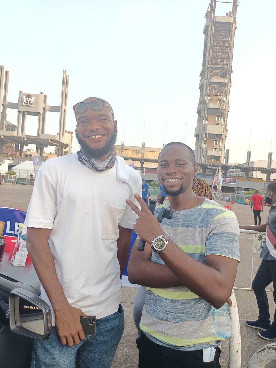 tfk_gawat's tweet photo. If you see @tayoainafilms in real life, Bill am!
E fresh Dieeeeeeee! Nice to meet you βπΎβπΎ #AutofestNG2020 https://t.co/rzoohPJtFn