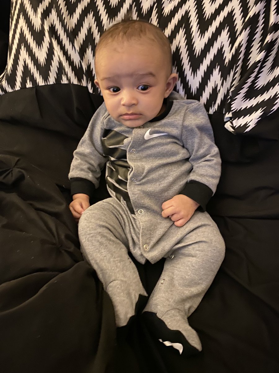 I’m just saying <a href="/Nike/">Nike</a> needs this baby model to model their clothes ya digg!! 😌👏🏽👌🏽 #justdoit #nikebaby #spoiledrotten