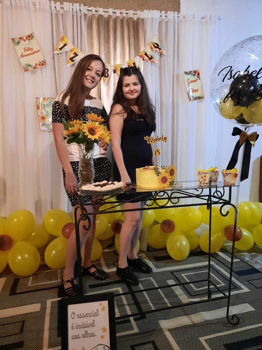 bmaguerroski's tweet photo. Meu nene 18tou 😲🥺😍🥰 #tevesurpresa #elaamou https://t.co/4CNNo6sVm6