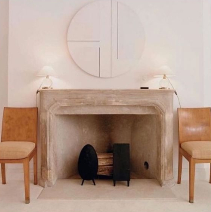 Morning.   Clean space = a calmer mind. 

When you are feeling stressed a really simple thing that can lift your mood is to tidy up. If your surroundings feel orderly then then you will. 

Plus it takes your mind off whatever was stressing you. It’s so simple and so obvious but