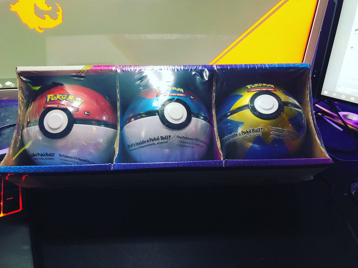 SolKinghtTv's tweet photo. Card opening stream tonight at 6:30 EST!!!! Links in my bio!!!                            #pokemon #TwitchStreamers https://t.co/C4MemHU3Wy
