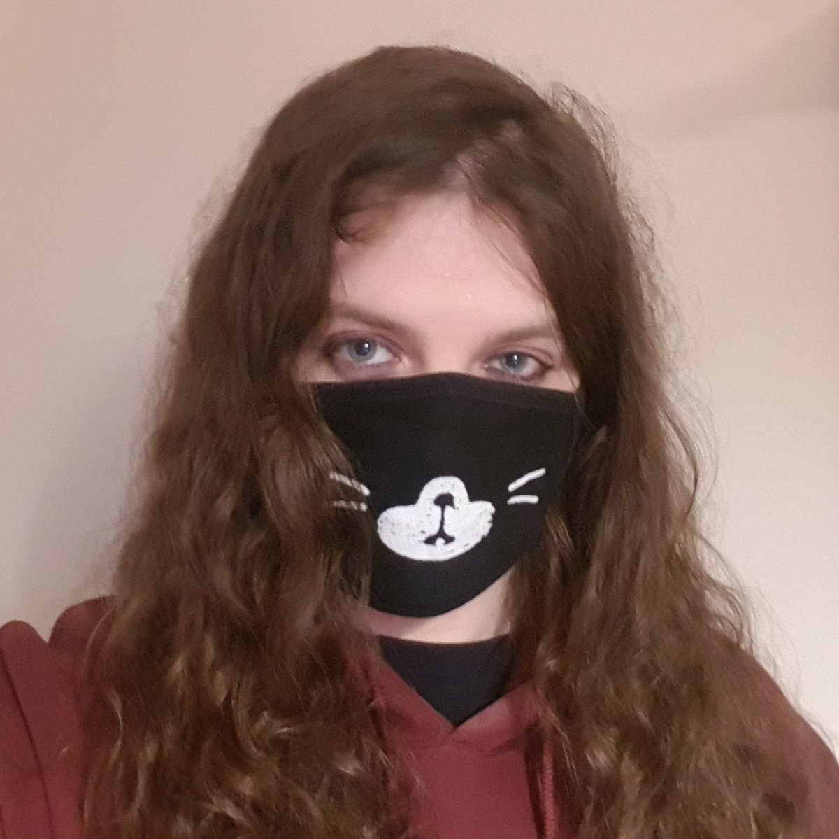 #NewProfilePic figured id jump on mask pfp bandwagon juuuust before 2020s over
