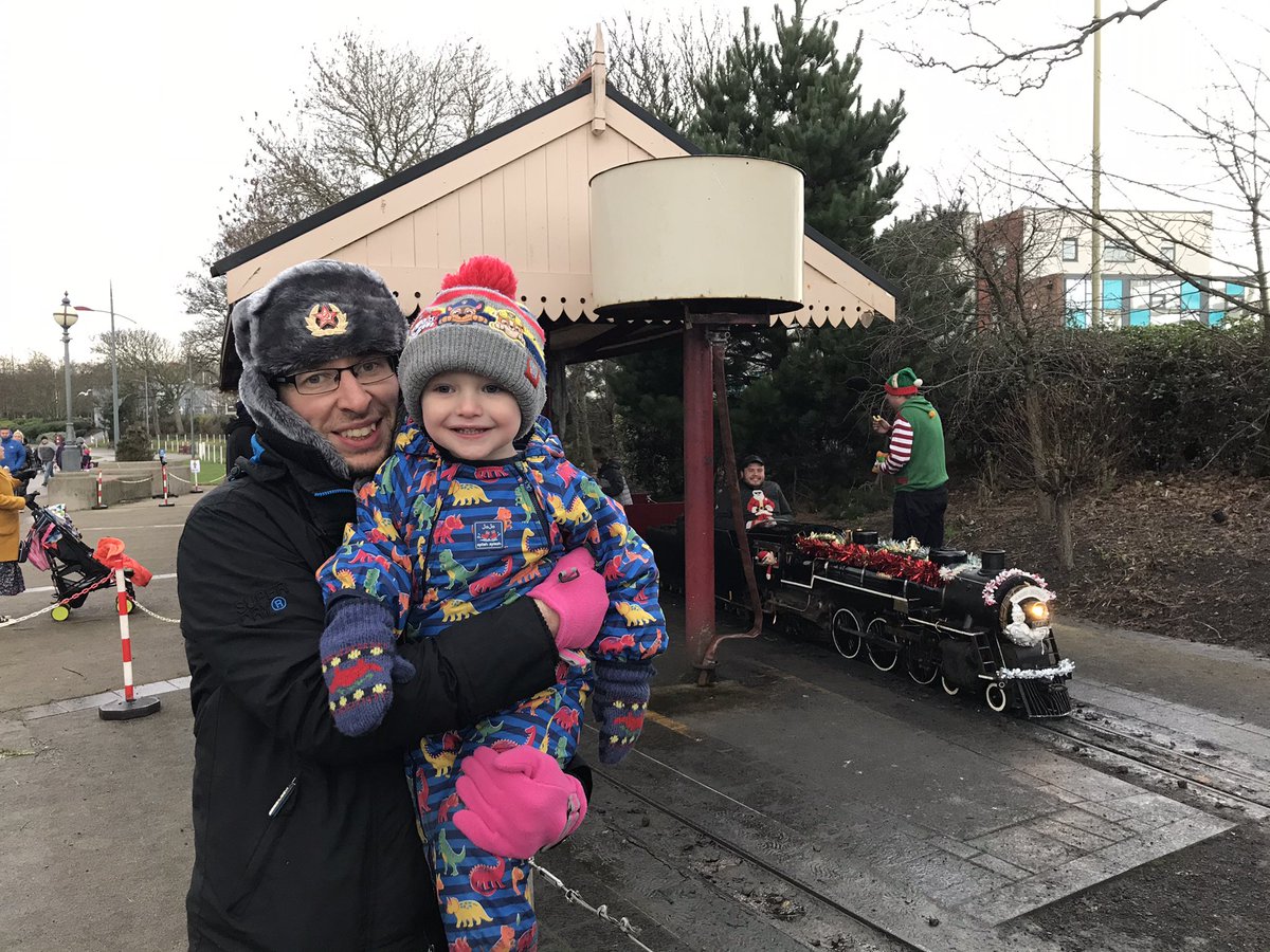 MrsArcticride's tweet photo. We went to one of Hugo’s fave places today.. the train at South Marine Park.. he was so excited and we had to go on 4 times!! Ha ha 🥰 🚂 it was tough leaving though and I need to figure out how to make that bit easier (we did warnings and explained) #lifewithahugo #stuartclan https://t.co/hLl5mrPZZm