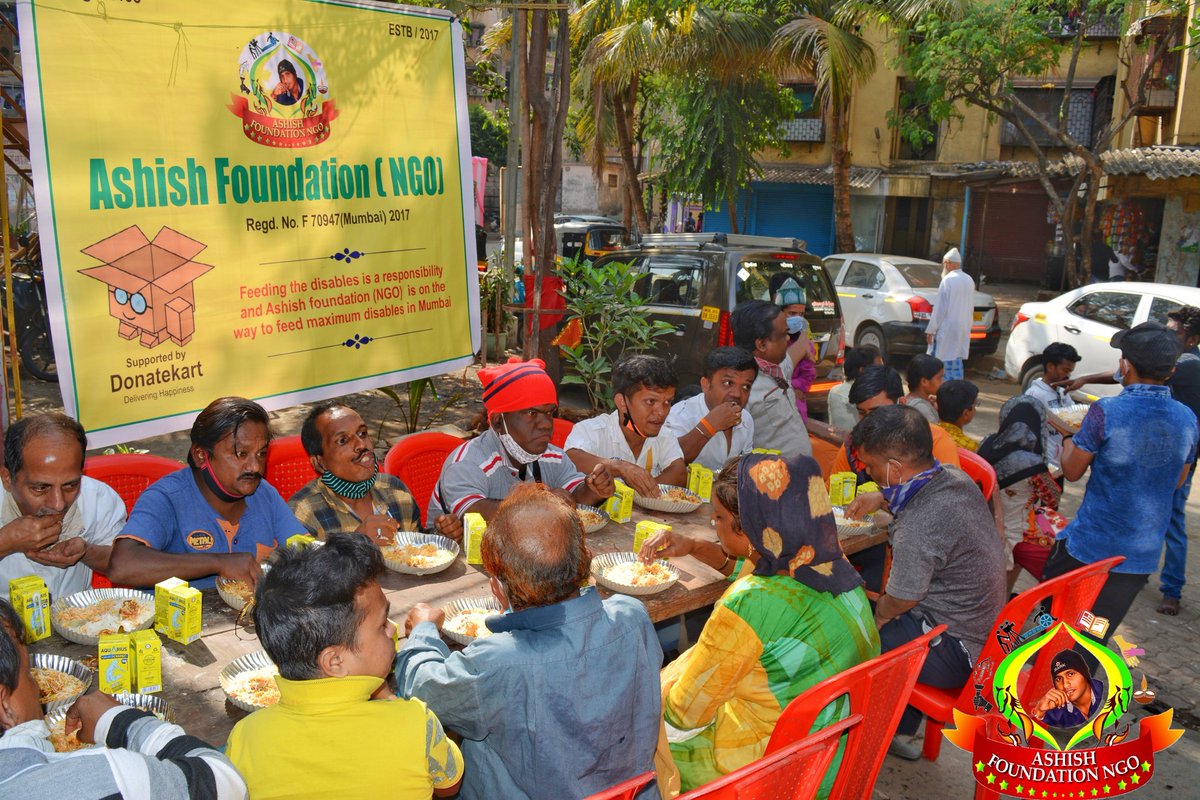 ashishngomumbai's tweet photo. This time we distributed Ration kid for needy short hight hero's &amp; ability people and also celebrated brother my friend Shri Navneet ji birthday with members &amp;  team ..this campaign sussess  first time in mankhurd 
#mankhurd 1st #topest #socialmedia #support #ngo @CMOMaharashtra https://t.co/0zLkpCZBrz