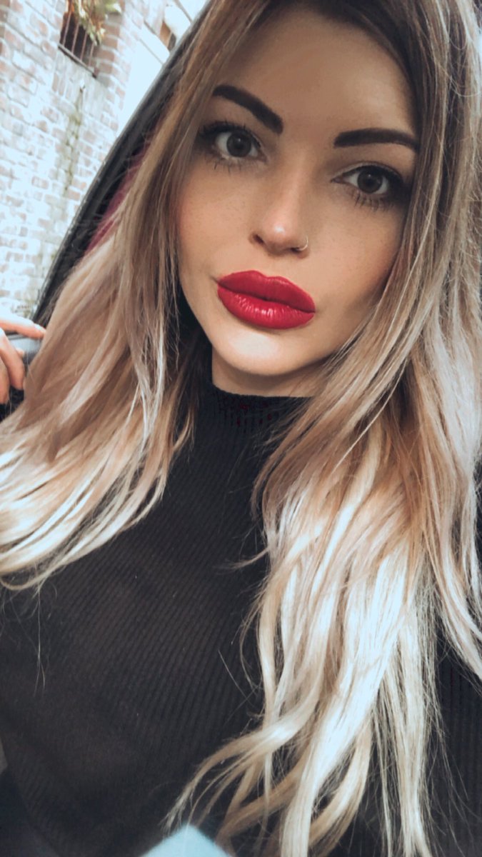 What’s on your X-mas list? 🥰