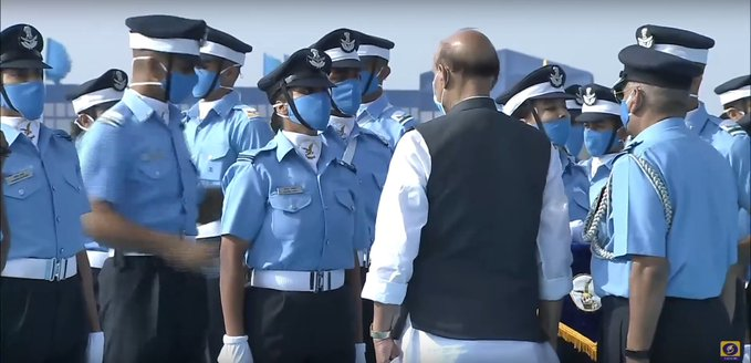 ANI's tweet photo. Garima Abrol, now Flying Officer Garima Abrol, wife of late Squadron leader Samir Abrol, who lost his life in an air accident, passed out from Air Force Academy yesterday: Defence PRO, Shillong https://t.co/8Dvc9uzanV