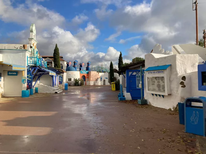 La poubelle parlante du Parc Astérix tweet media