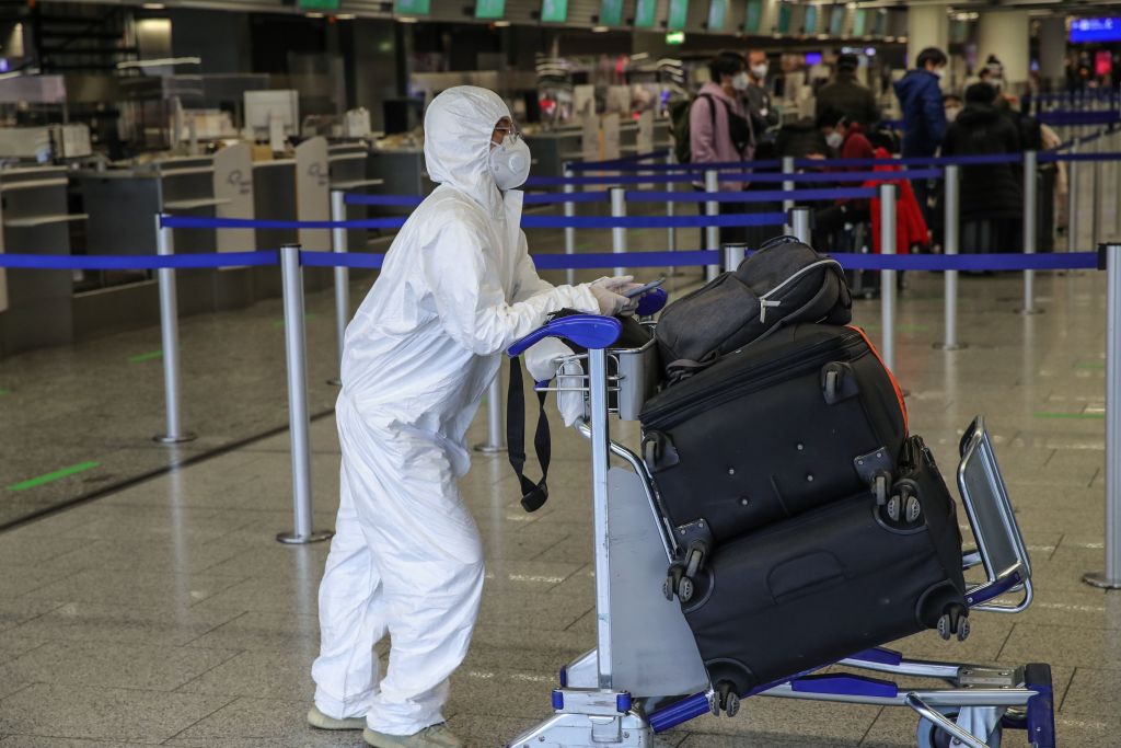 ACTUALIZACIÓN | Alemania se sumó a los países que restringirán vuelos desde el Reino Unido producto del hallazgo de cepa de coronavirus bit.ly/2Wyz0va