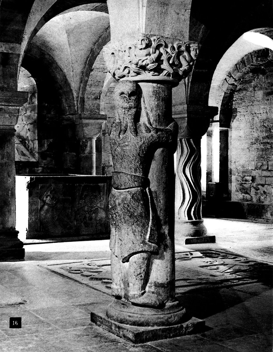 salvagedwork's tweet photo. Skånes stenskulptur under 1100-talet (Skåne's Stone Sculpture During the 12th Century) is a Swedish book of 12th cent. stone sculpture by Erik Cinthio, Gérard Franceschi &amp; Asger Jorn.

It's a fascinating collection of photography and is finally enjoying a digital audience! https://t.co/9xE1Z898gZ