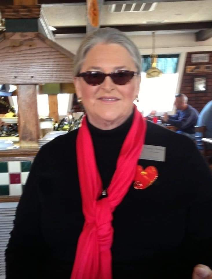 MsHolderAIG's tweet photo. My heart is heavy...one of my mom's friends, a leader in education, passed way early this morning. Pam devoted her life to education &amp; advocated tirelessly for students &amp; teachers. Sending love &amp; light to her friends &amp; family. RIP Pam Thomas 🙏 Thank u for all u did for me &amp; OCS. https://t.co/WduFoBZmPA