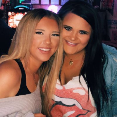SydneyMungle18's tweet photo. #NewProfilePic https://t.co/dfsDUbHQtE