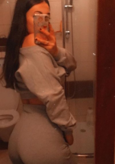 TUndressme's tweet photo. If you think i am FUCKABLE retweet my post, then i will send HOT reward to you 😈😈 https://t.co/byNpmUaxnp