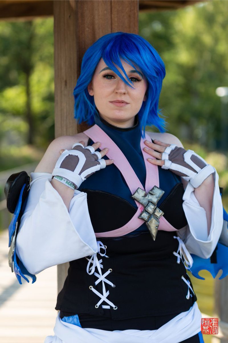 Aqua / Kingdom Hearts

Cosplay by <a href="/EvetteCosplay/">Evette Cosplay</a> 
Photos by <a href="/FoodAndCosplay/">Food And Cosplay (ARCHIVED)</a> 
Taken at <a href="/OfficialViencon/">Viencon</a> 18

#aqua #aquacosplay #kingdomheartscosplay #kh3 #khcosplay #kh3aquacosplay #cosplay #kingdomhearts #kingdomhearts3 

Click the link for more foodandcosplay.org/2020/12/19/aqu…