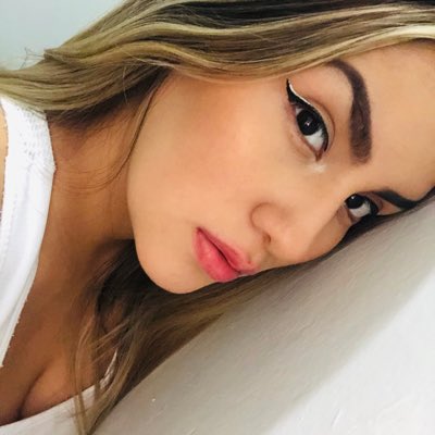 fiore2198's tweet photo. #NuevaFotoDePerfil https://t.co/VmvMiS4RKT
