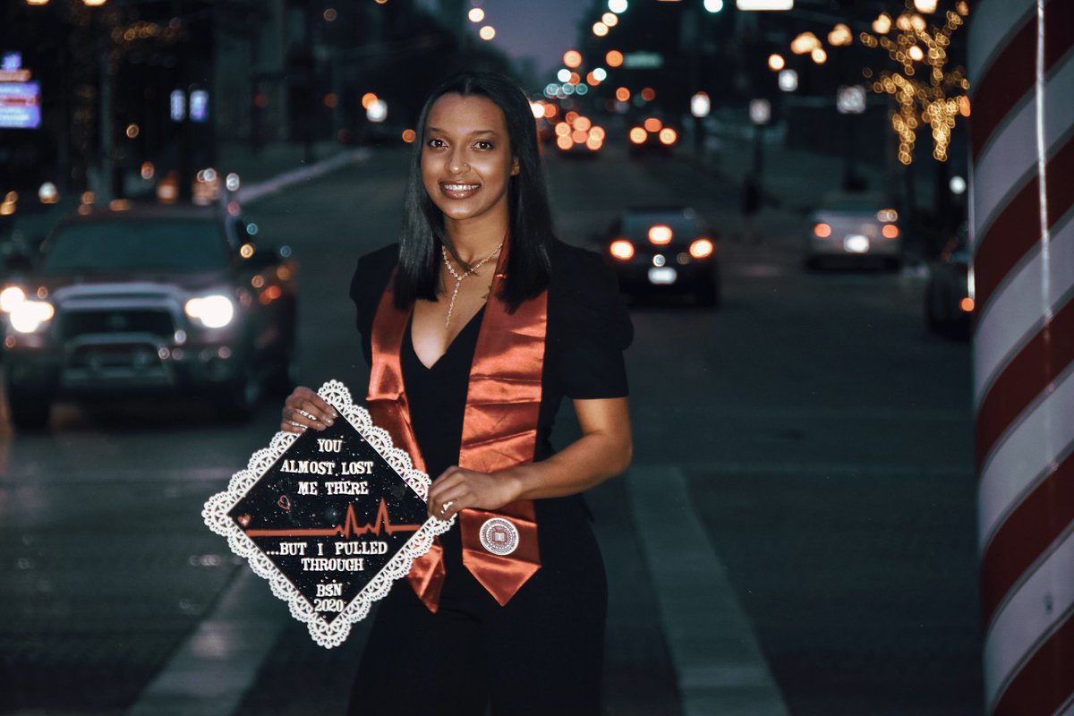 MKayyyy___'s tweet photo. You can now address me as Nurse Brown, RN 🍾💃🏽 https://t.co/nN6zjMLhm5